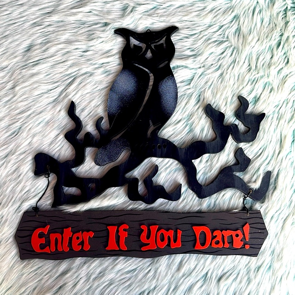 🦉Black Owl Halloween Wall, Fence or Door Decor with Orange Text🎃